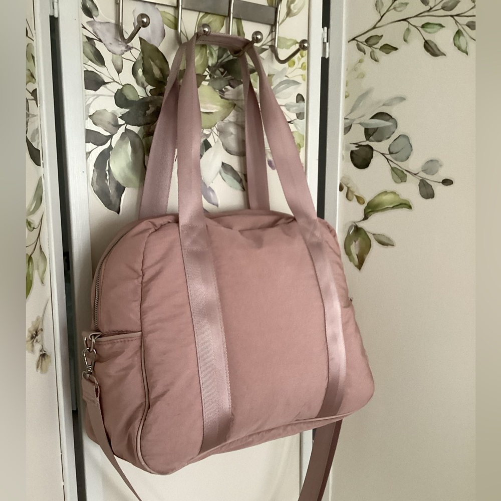 🧳 ISAAC MIZRAHI overnight bag weekender pink EUC